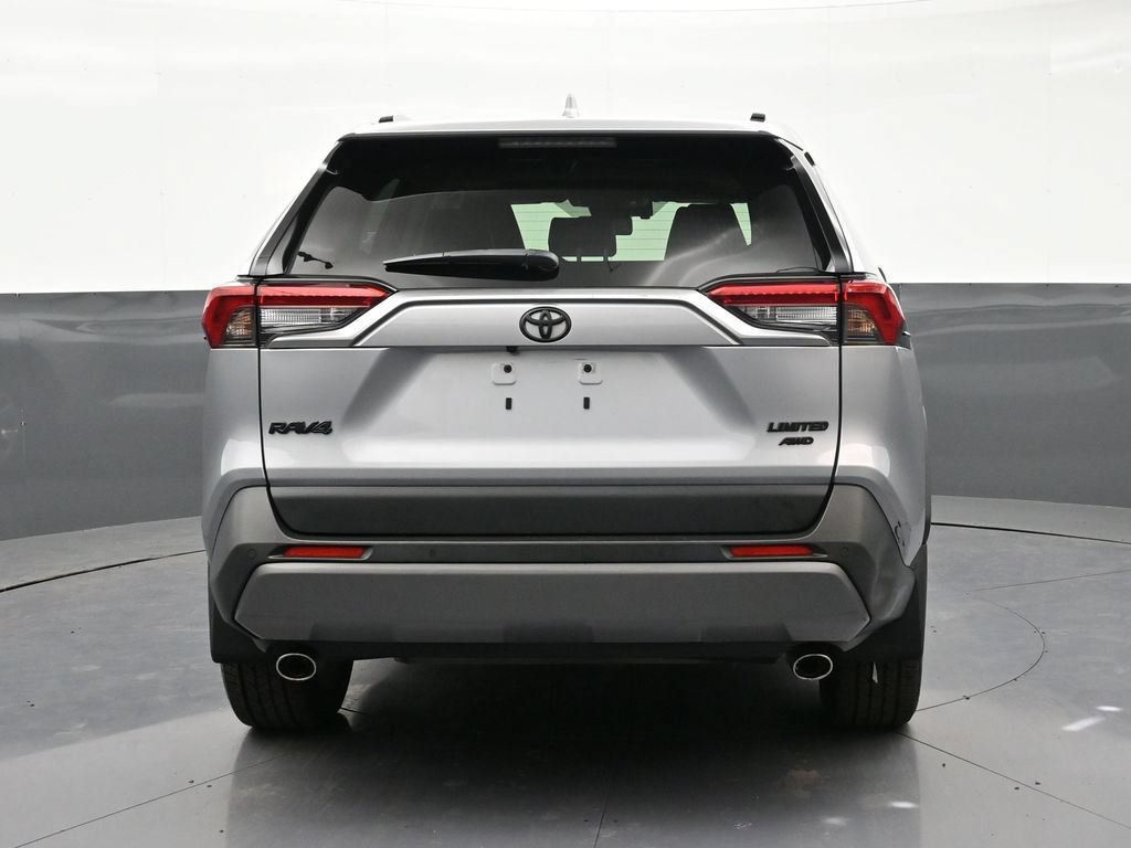 Used 2019 Toyota RAV4 Limited AWD/4WD image 4