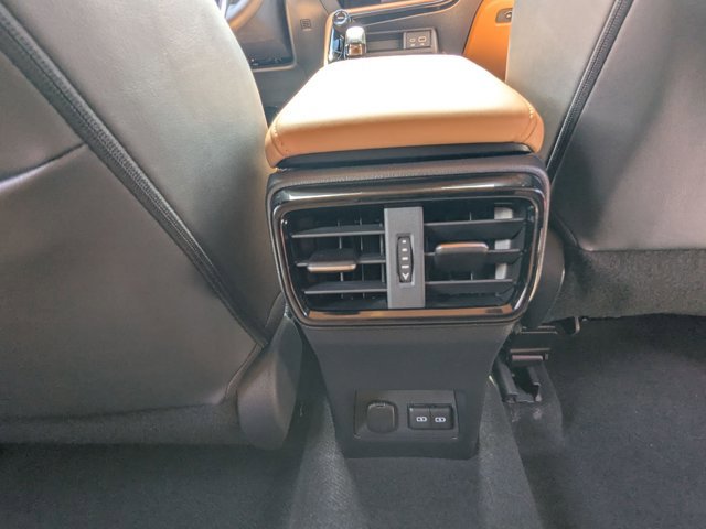 Used 2025 Lexus NX 250 FWD w/ Towing Package (2000 Lbs) image 19