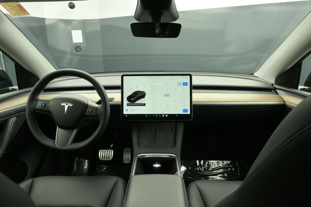 Used 2024 Tesla Model Y Performance AWD/4WD image 28