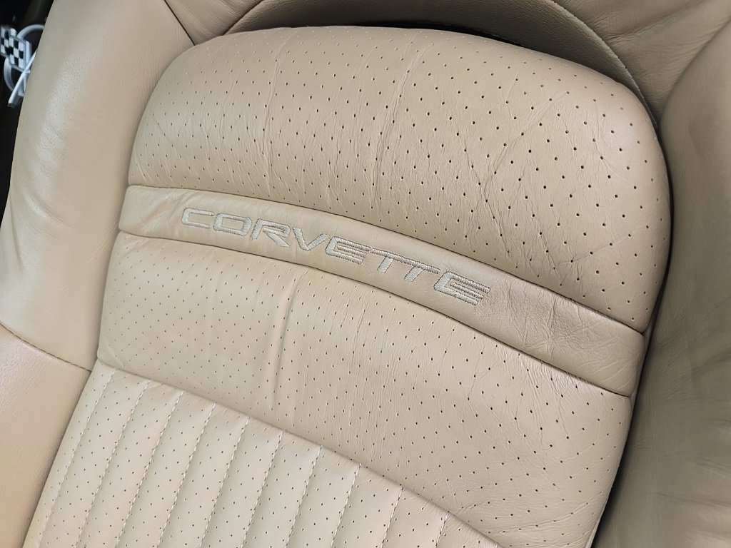 Used 2003 Chevrolet Corvette Convertible w/ Preferred Equipment Group1 image 33