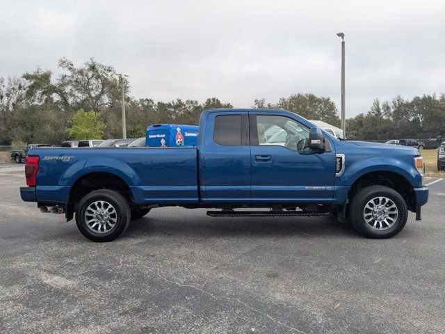 Used 2022 Ford F350 Lariat image 4