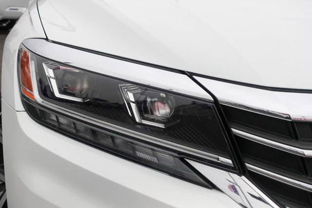 Used 2021 Volkswagen Passat 2.0T SE image 5