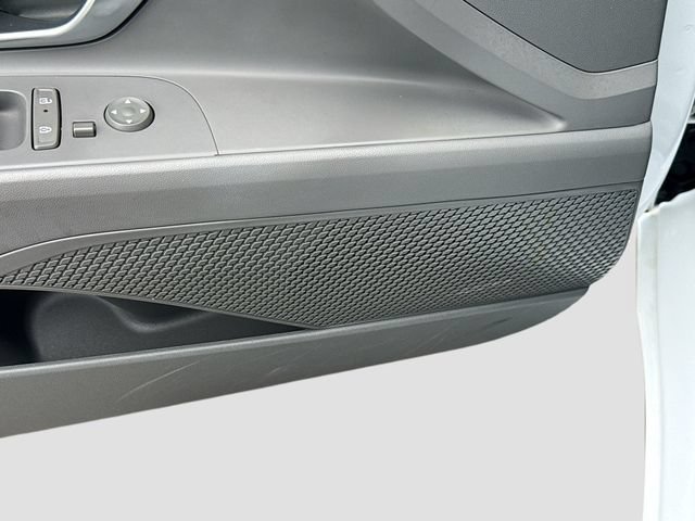 Certified 2024 Hyundai Elantra SEL w/ Convenience Package FWD image 18