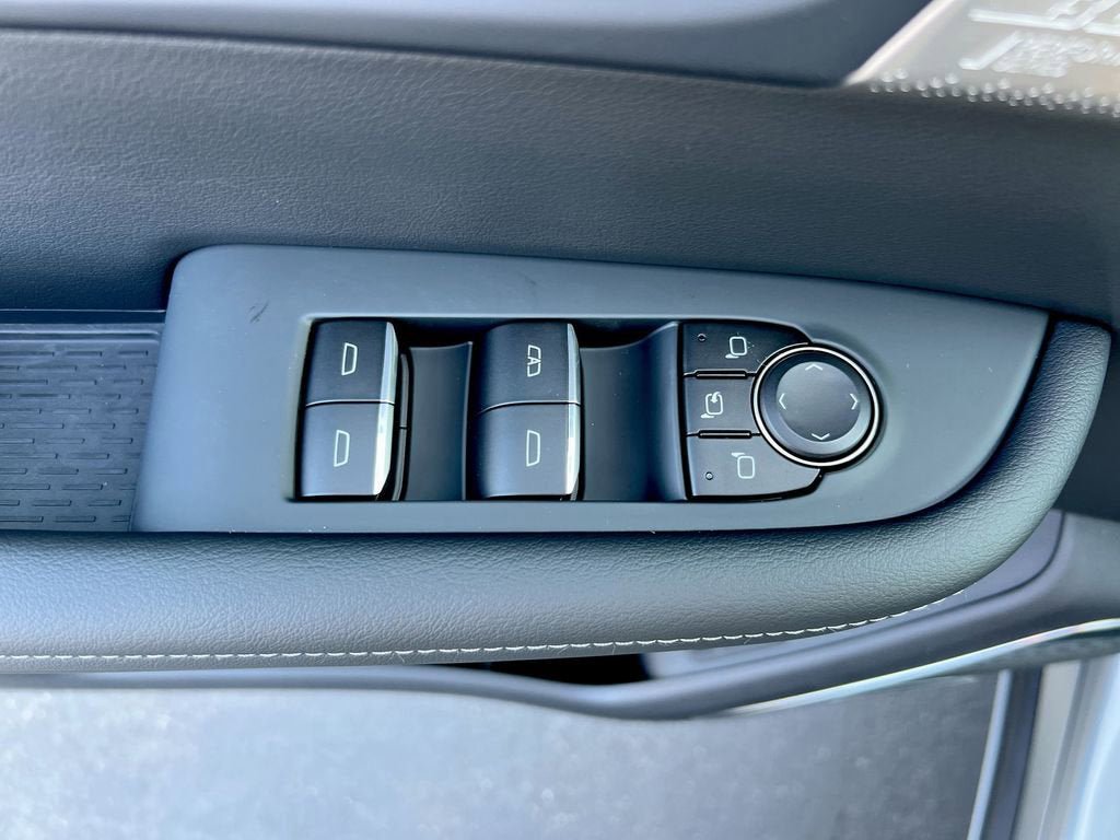 New 2026 Buick Enclave Avenir w/ Super Cruise Package image 57