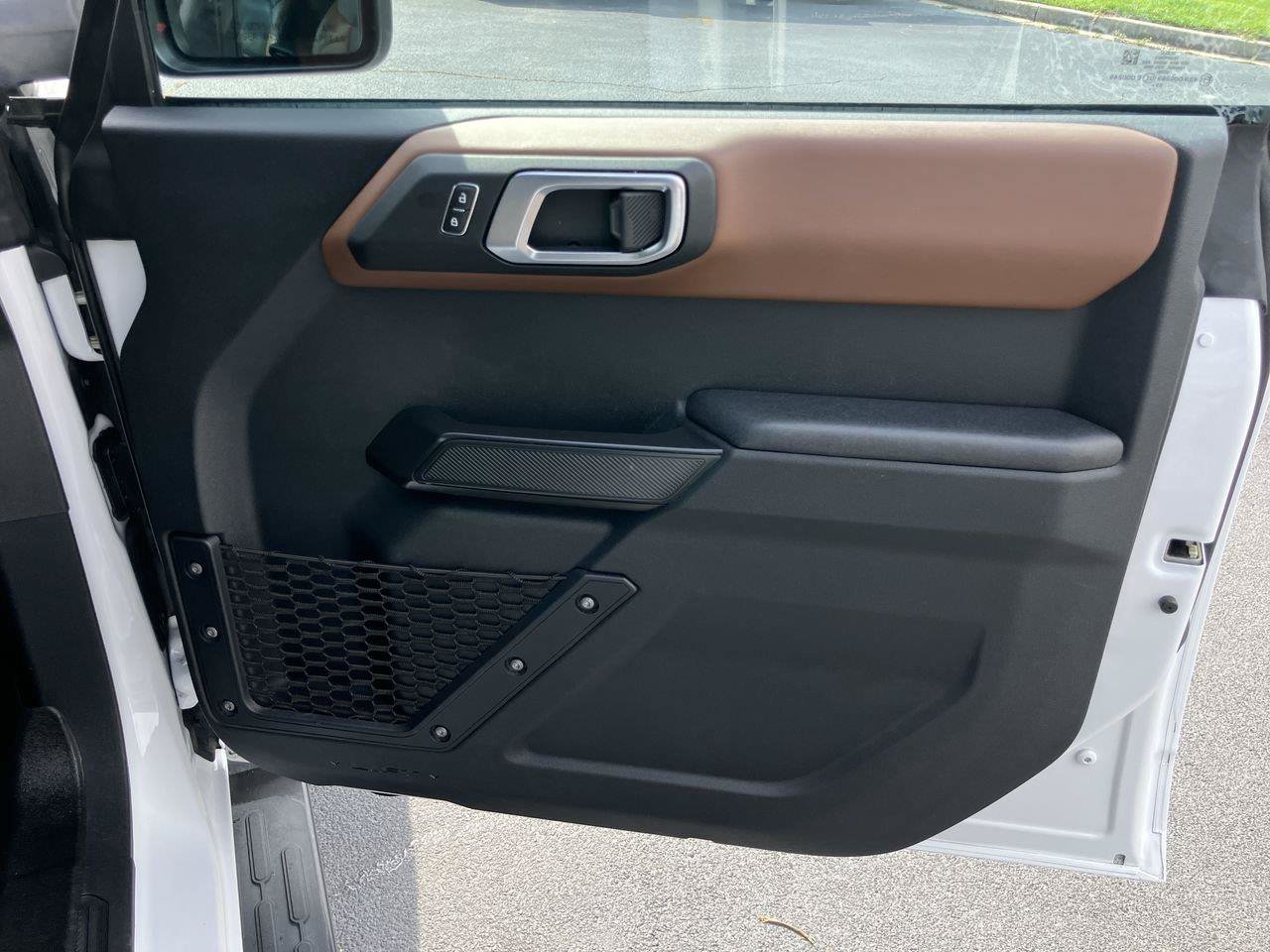 Used 2024 Ford Bronco Outer Banks AWD/4WD image 36