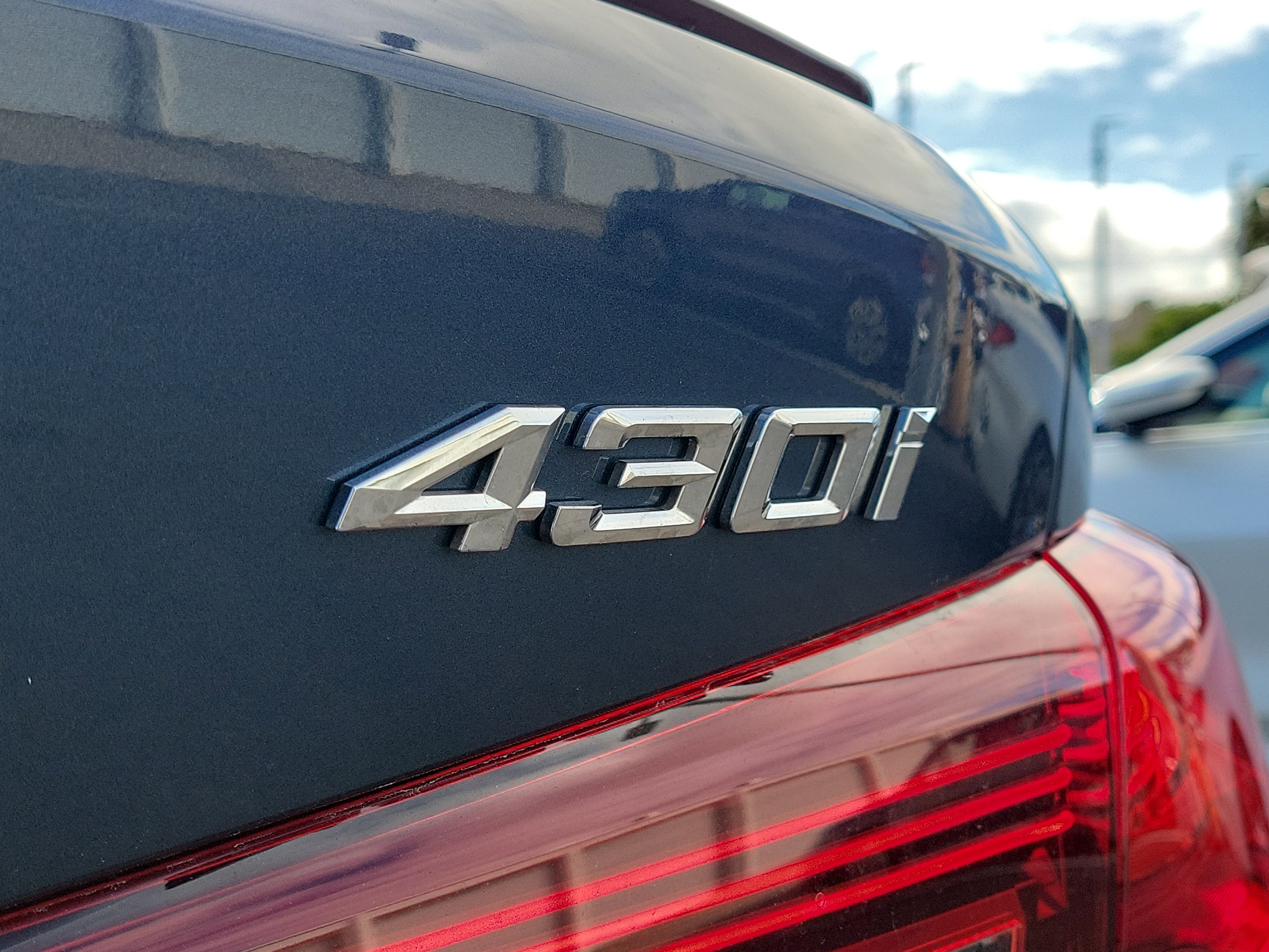 Used 2025 BMW 430i Coupe w/ M Sport Package image 5