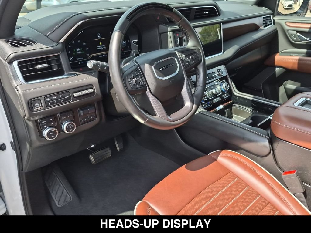 Used 2024 GMC Yukon Denali Ultimate AWD/4WD image 2