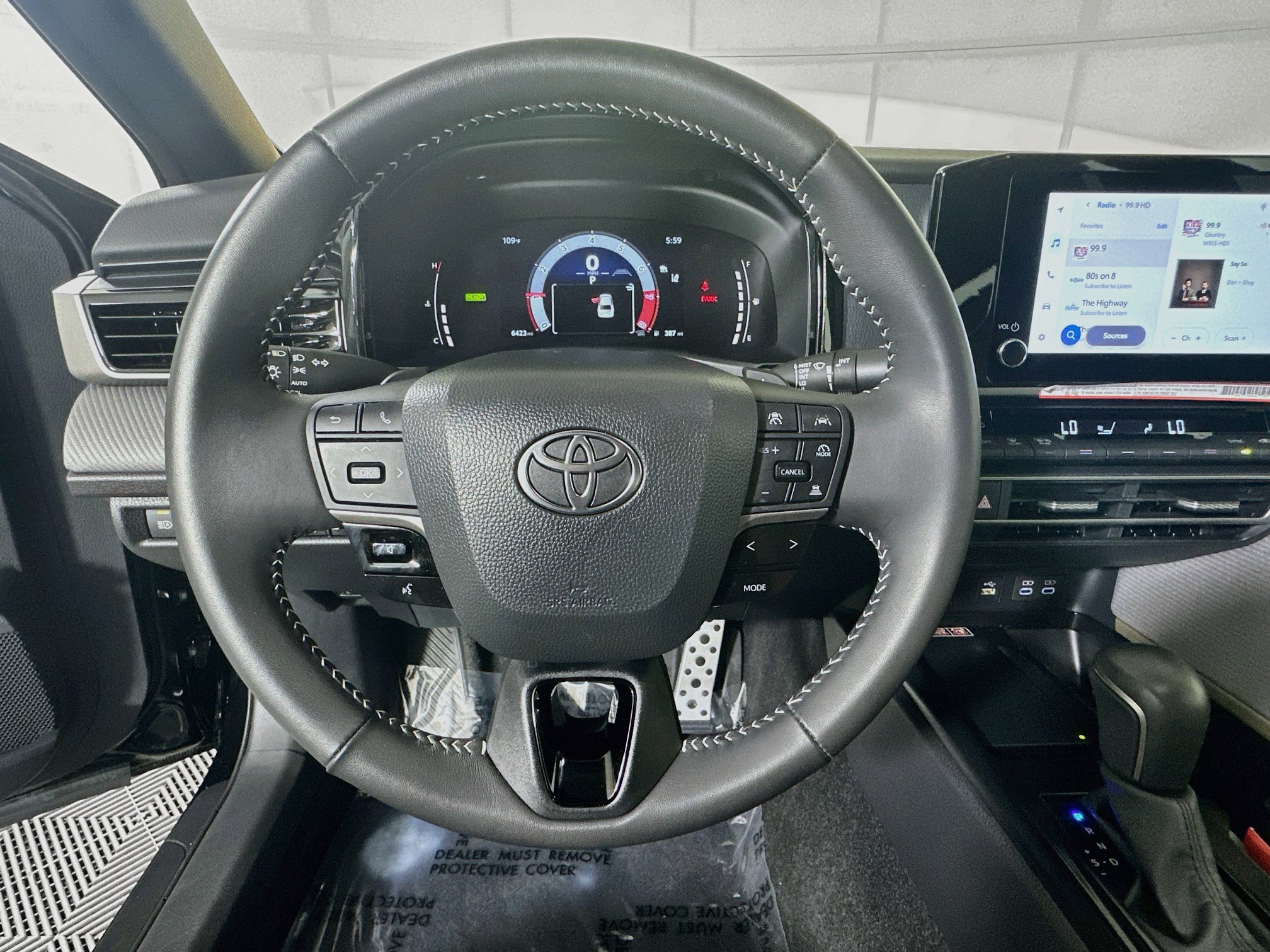 Certified 2026 Toyota Camry SE FWD image 15