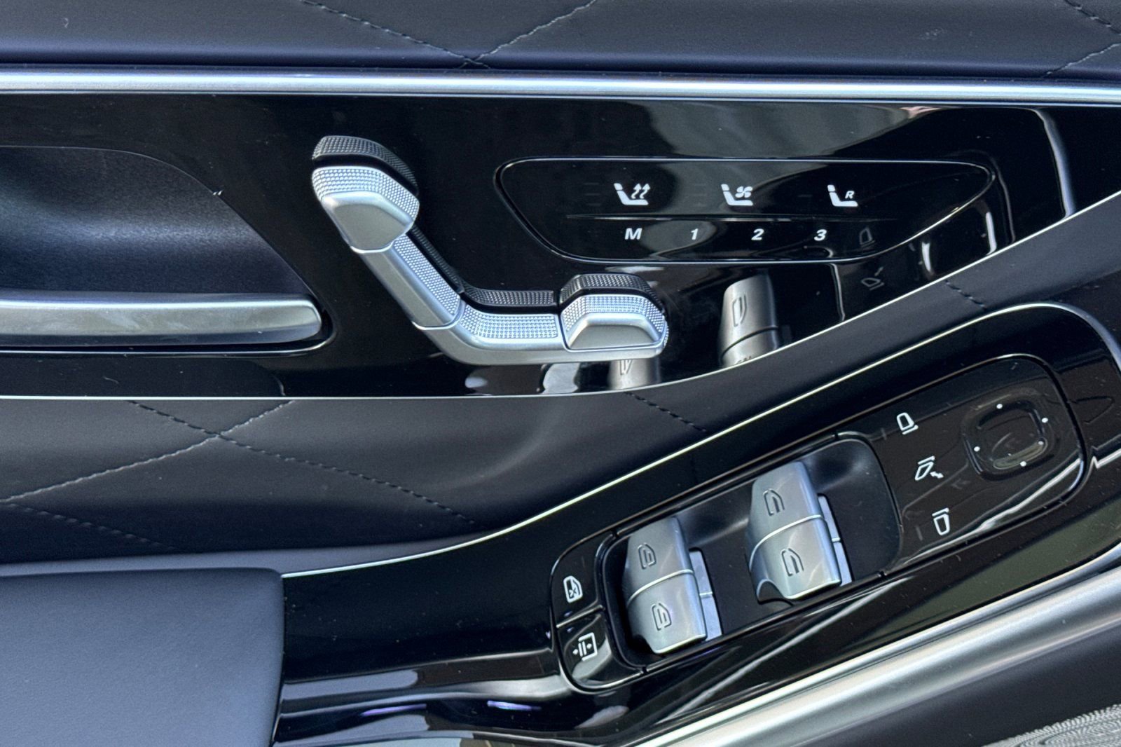 New 2026 Mercedes-Benz S 580 4MATIC Sedan image 22