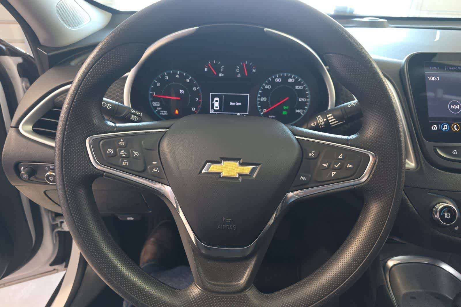 Used 2023 Chevrolet Malibu LT FWD image 23
