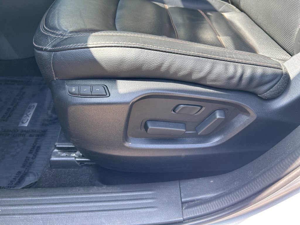 Used 2021 MAZDA CX-5 Grand Touring image 16