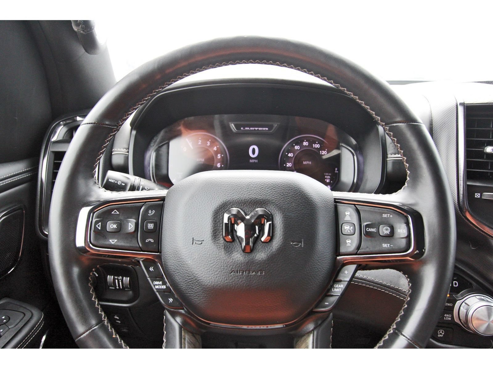 Used 2025 RAM 1500 Limited AWD/4WD image 17