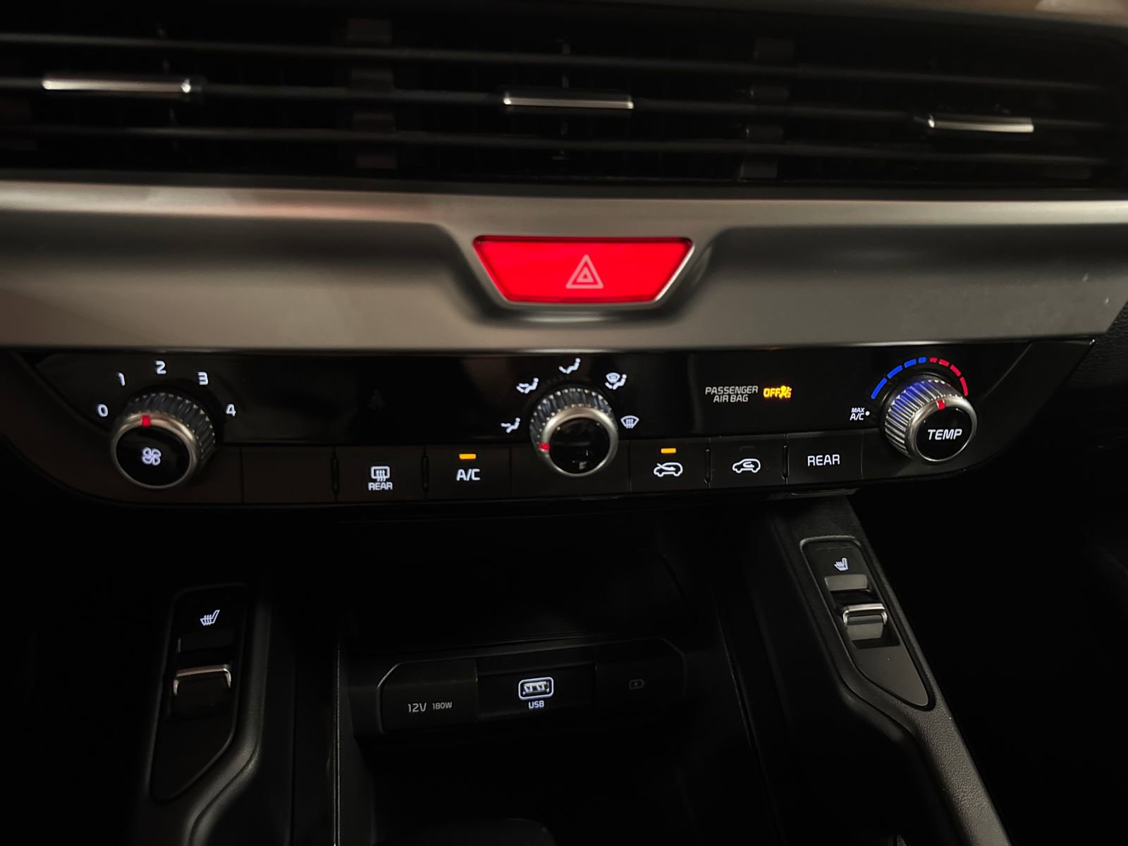 Used 2021 Kia Telluride S AWD/4WD image 27