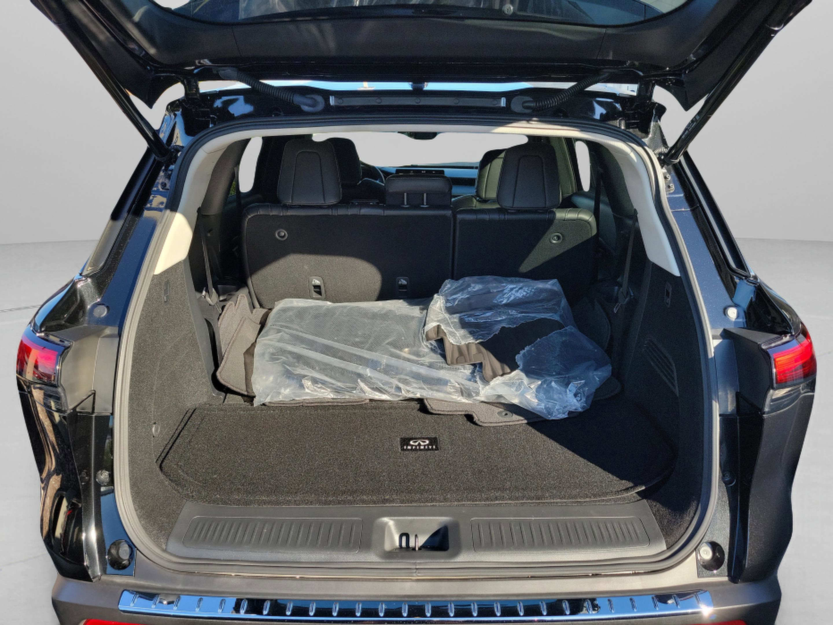 Certified 2025 INFINITI QX60 Pure w/ Cargo Package image 33