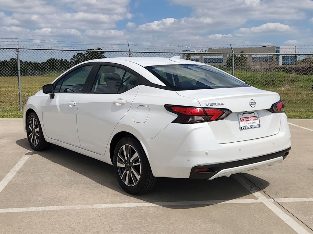 Used 2025 Nissan Versa SV image 7