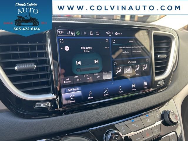 Used 2024 Chrysler Pacifica Touring-L image 21