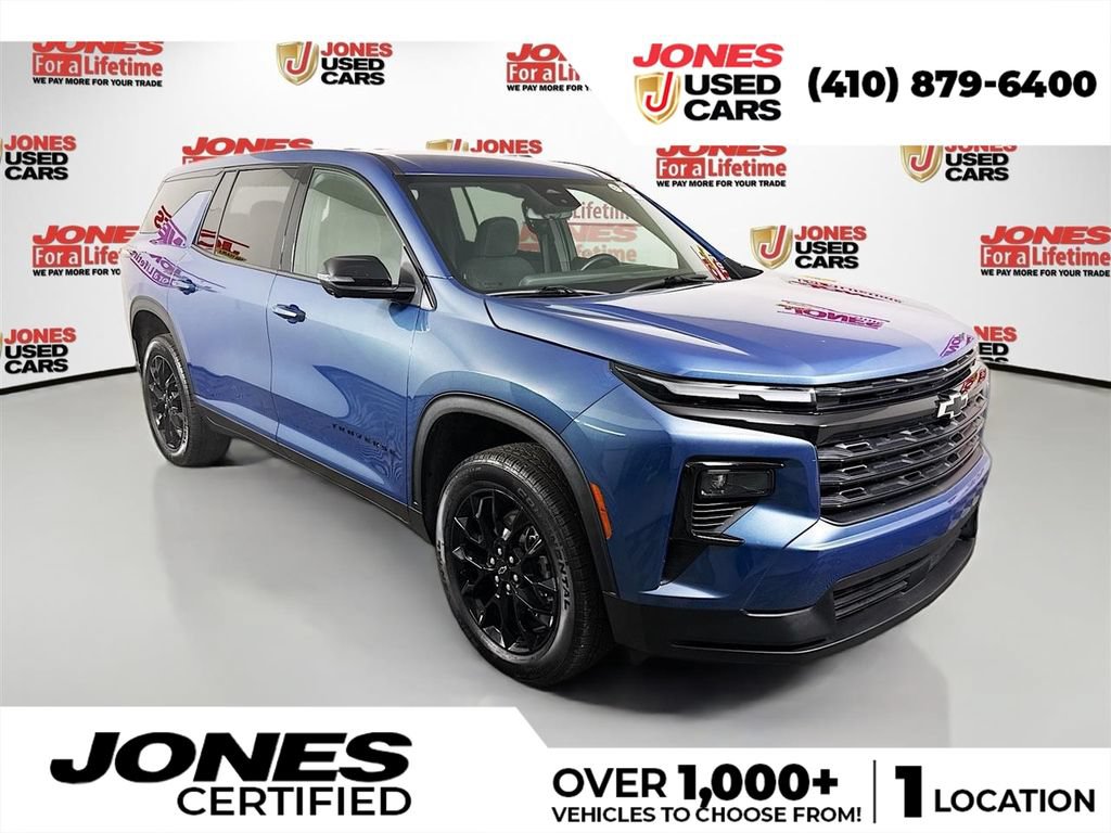 Used 2024 Chevrolet Traverse LS w/ Midnight/Sport Edition