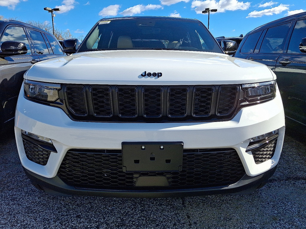 New 2025 Jeep Grand Cherokee Limited image 2