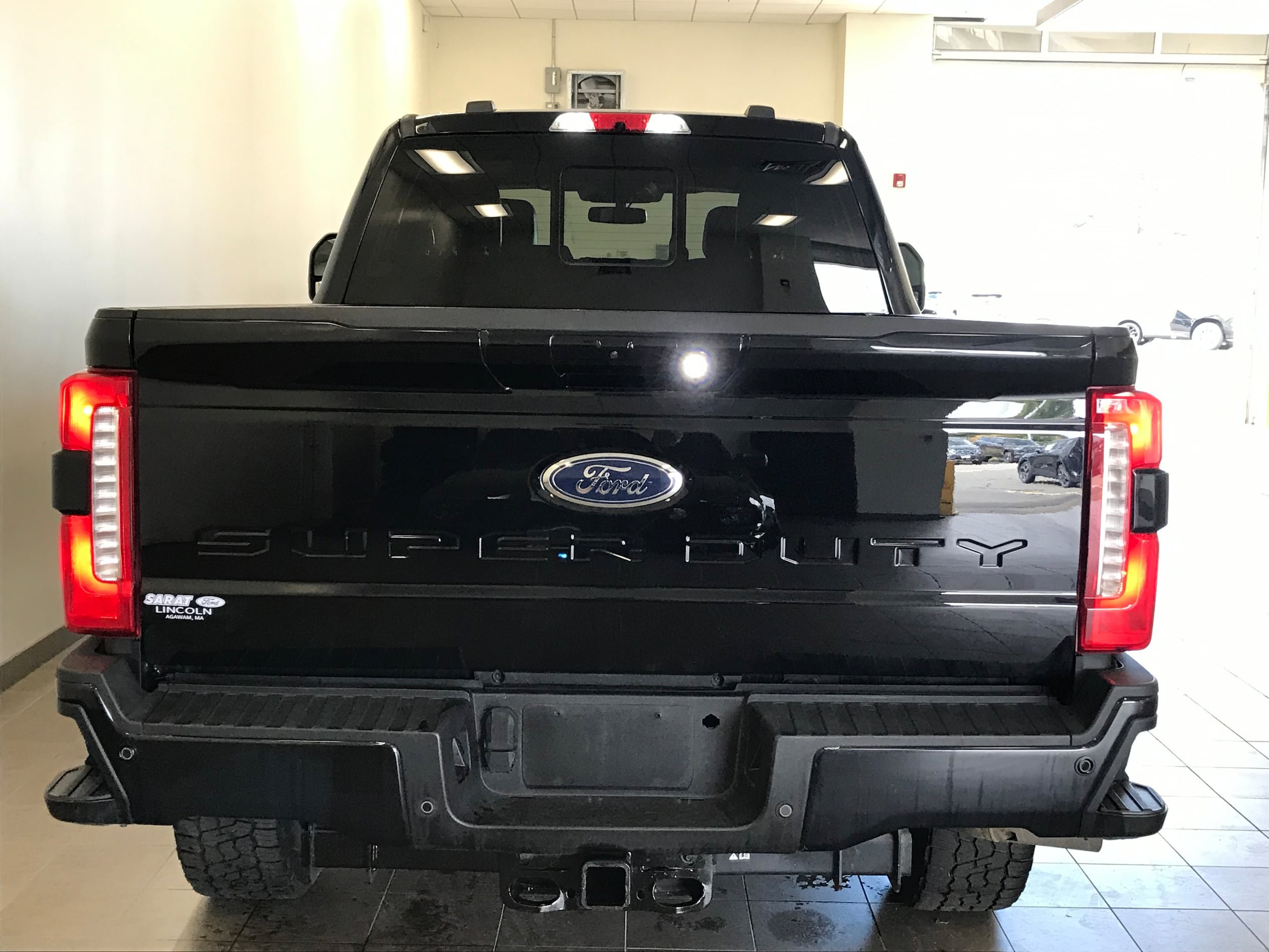 Used 2023 Ford F350 Lariat w/ Lariat Ultimate Package AWD/4WD image 6