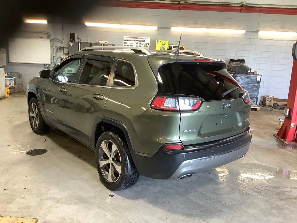 Certified 2019 Jeep Cherokee Limited AWD/4WD image 3