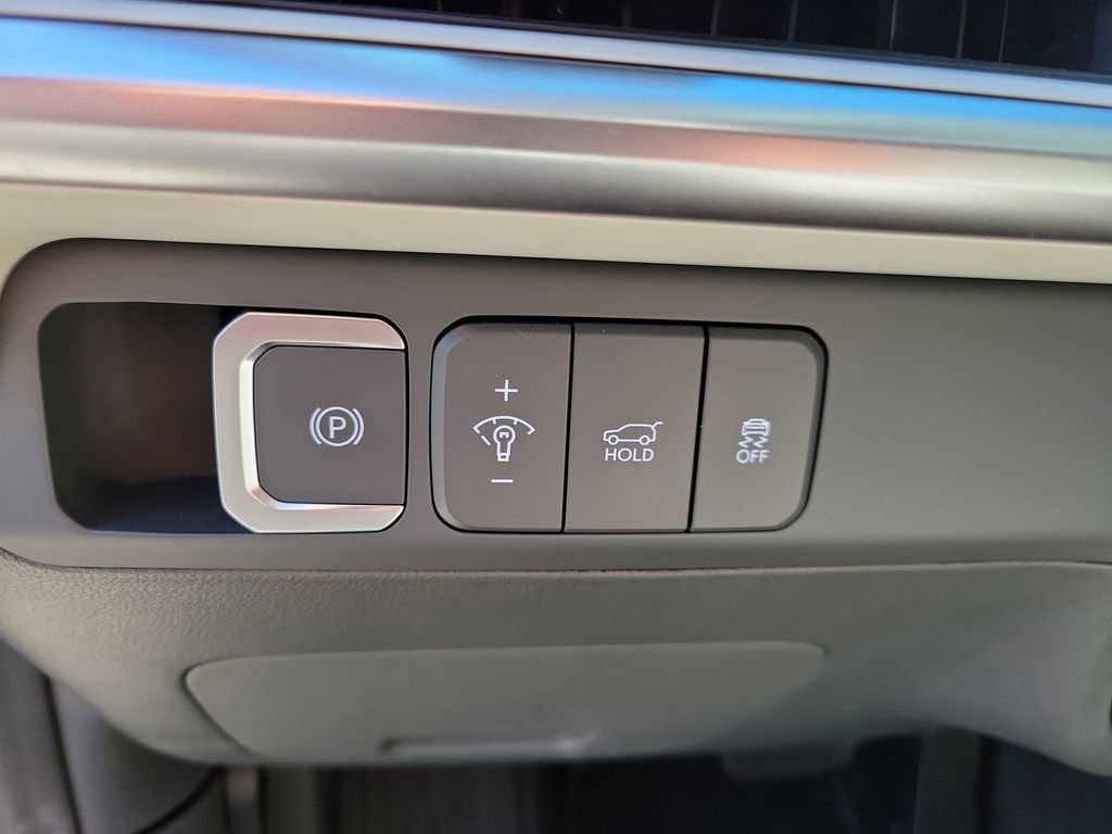 Certified 2025 Hyundai Santa Fe SEL image 23