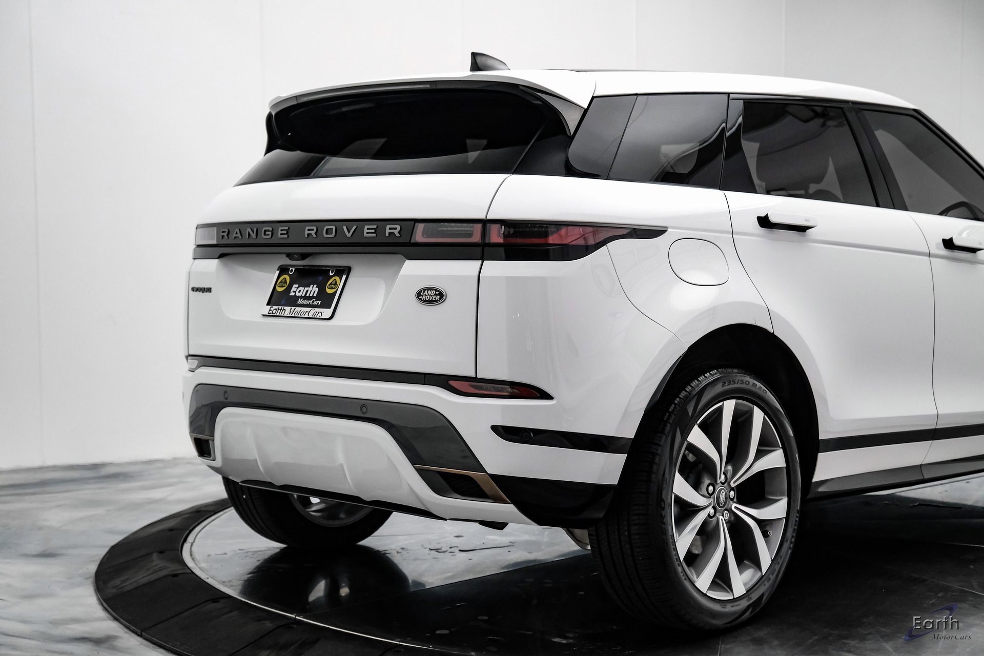 Used 2023 Land Rover Range Rover Evoque R-Dynamic S image 12