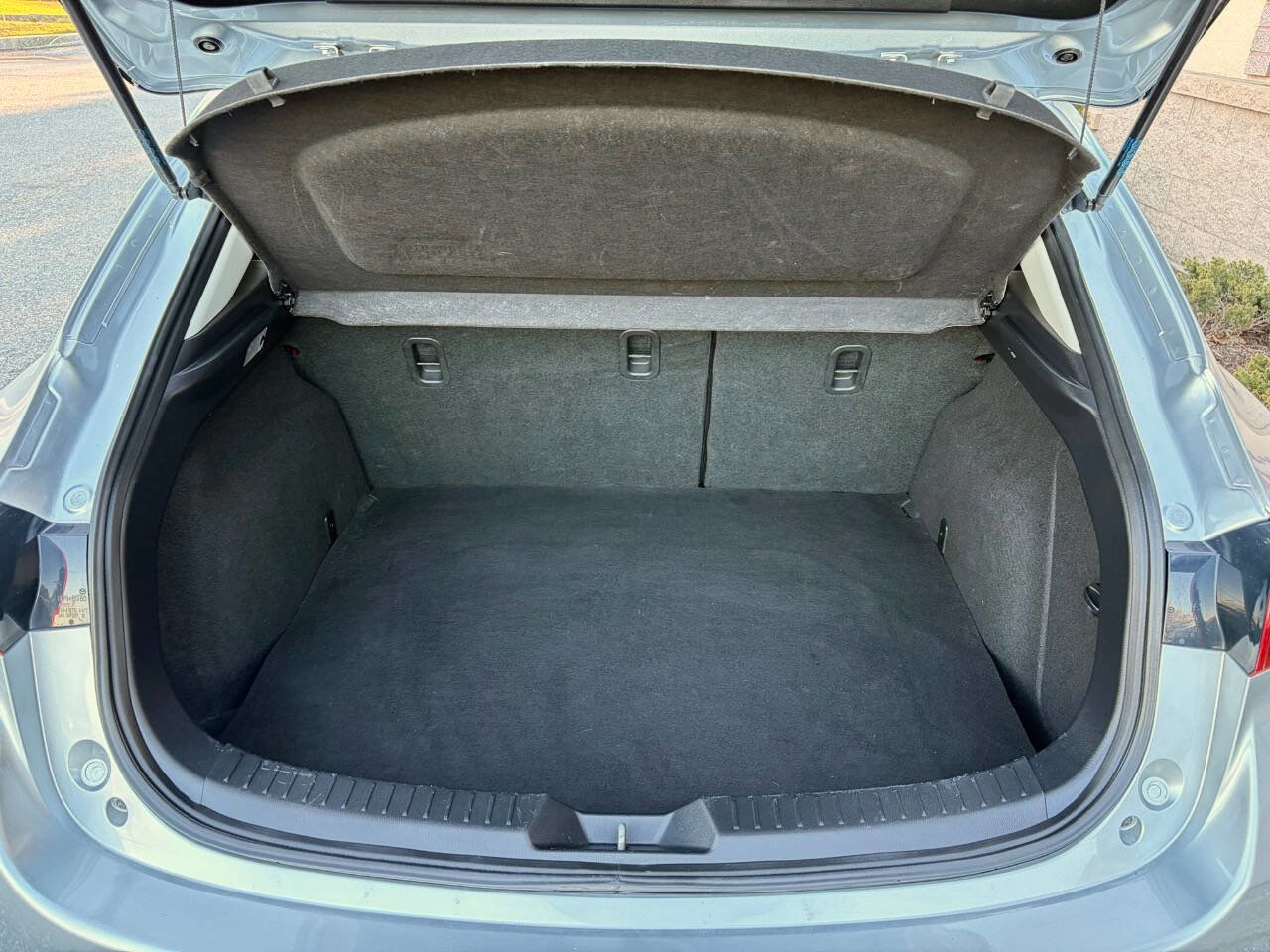 Used 2018 MAZDA MAZDA3 Sport FWD image 13