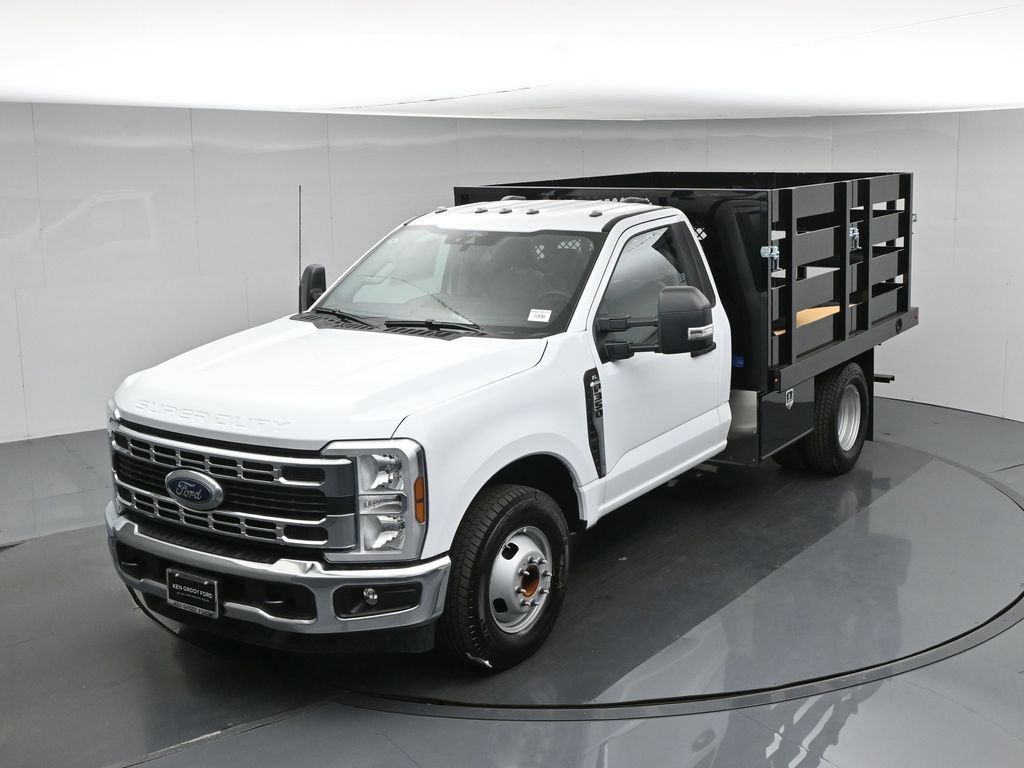 New 2026 Ford F350 XL w/ XL Chrome Package RWD image 30