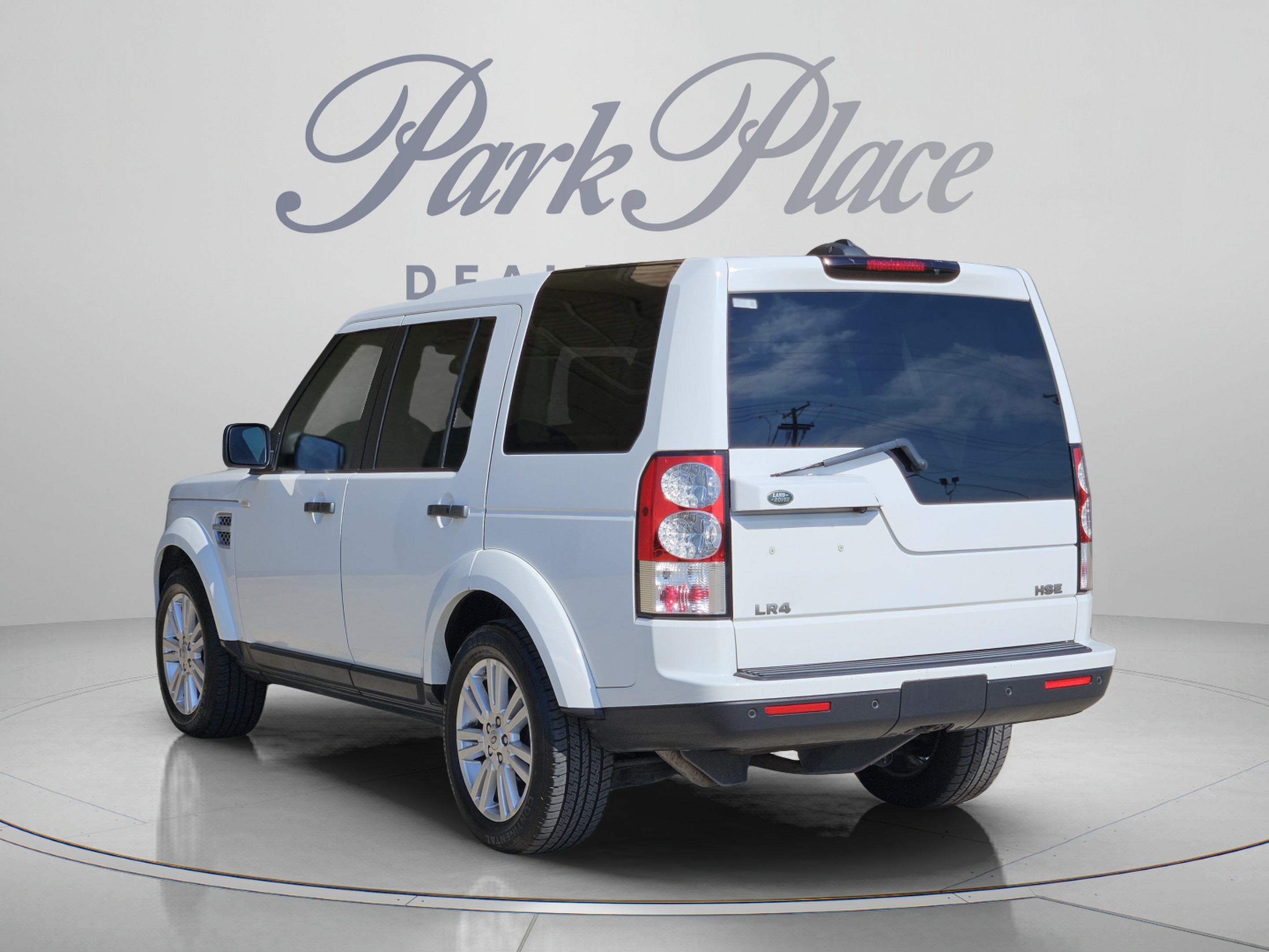 Used 2012 Land Rover LR4 HSE AWD/4WD image 3