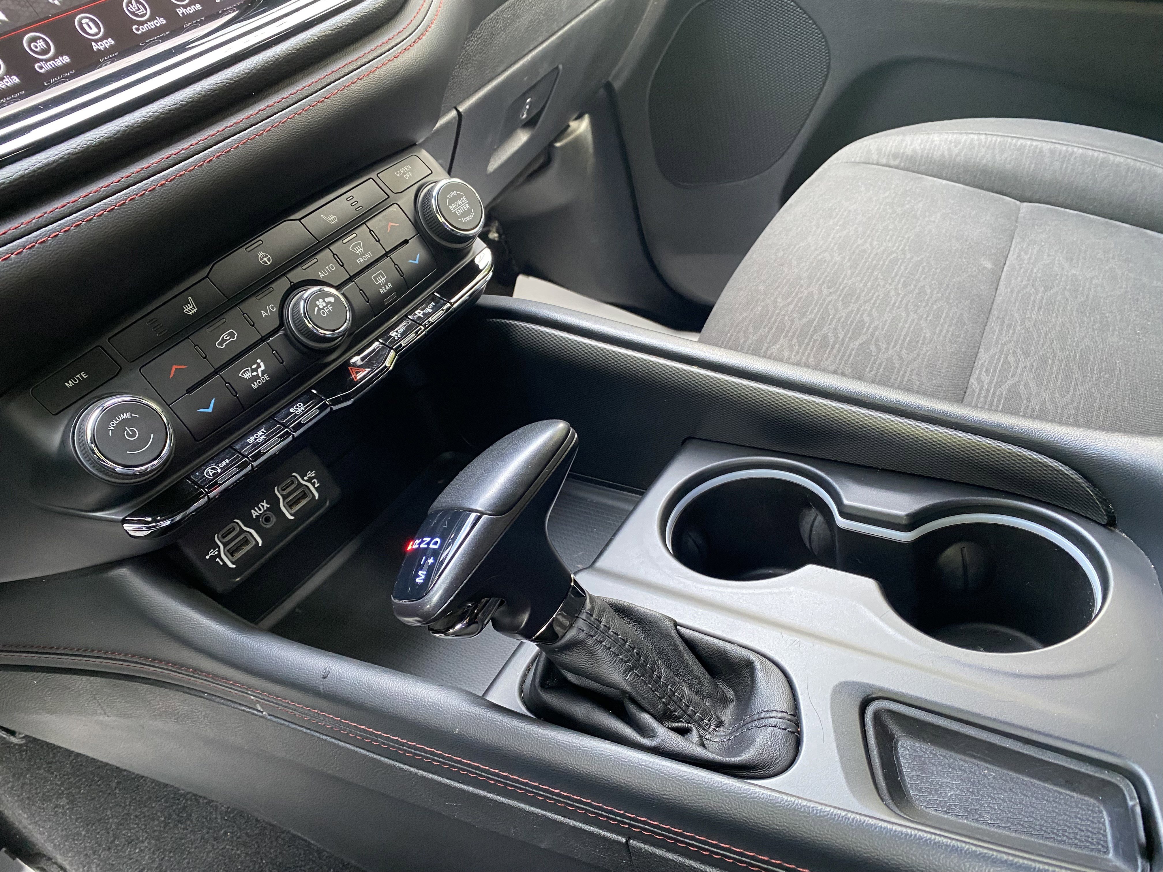 Used 2023 Dodge Durango GT image 29