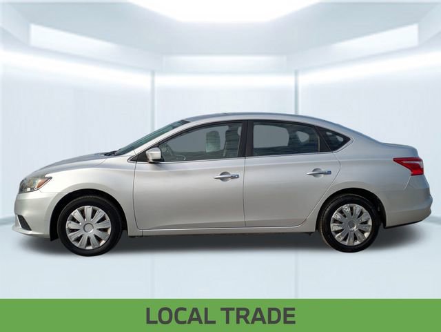 Used 2016 Nissan Sentra SV image 2