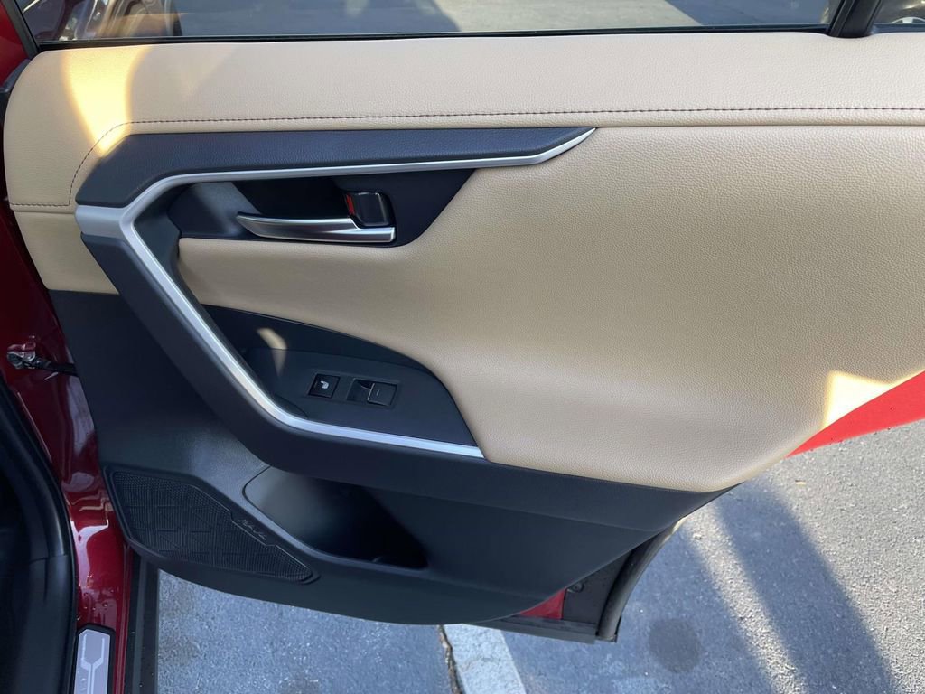 Used 2025 Toyota RAV4 Limited w/ Advanced Technology Package image 45