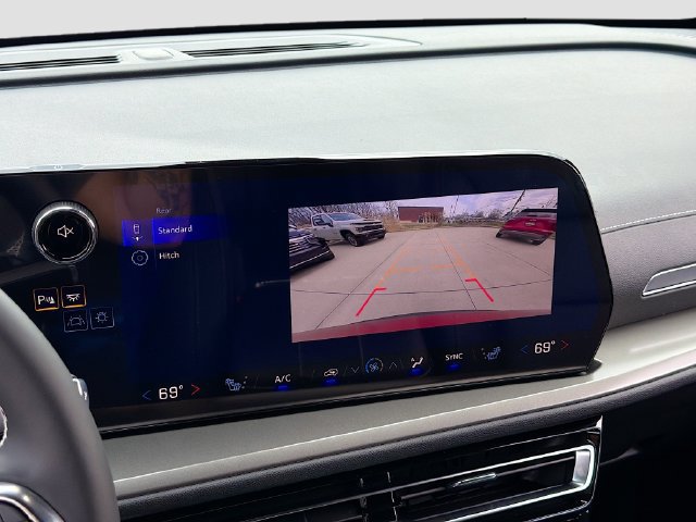 New 2026 Chevrolet Traverse LT FWD image 15