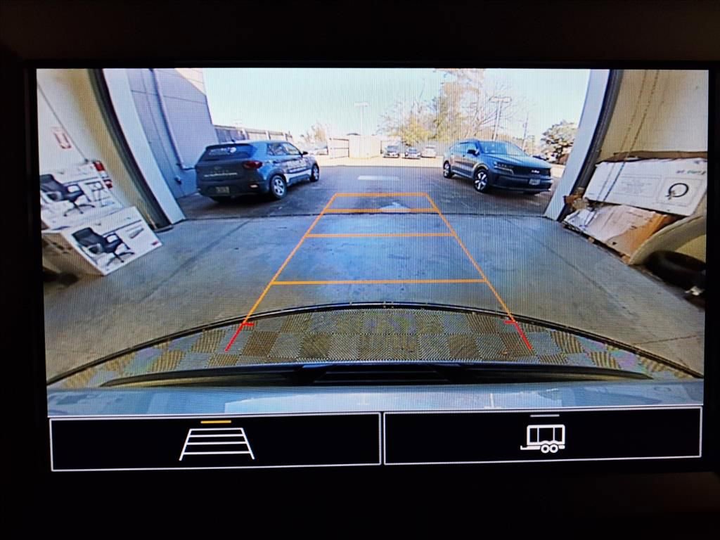 Used 2023 Chevrolet Suburban LS image 15