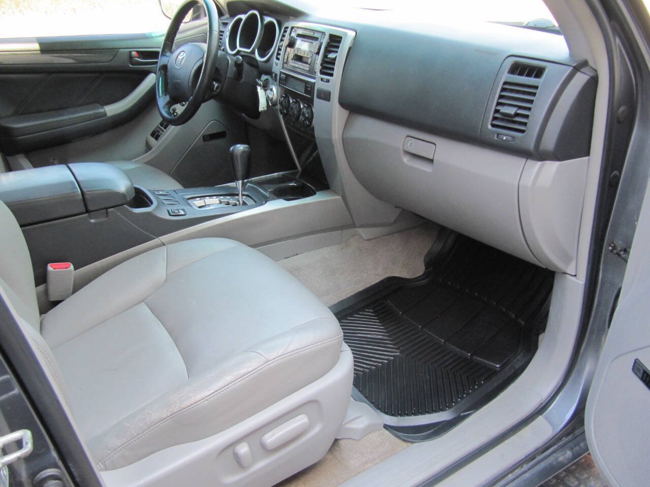 Used 2005 Toyota 4Runner Limited AWD/4WD image 22