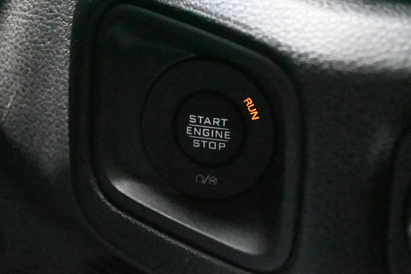 New 2026 Jeep Gladiator Sport AWD/4WD image 15