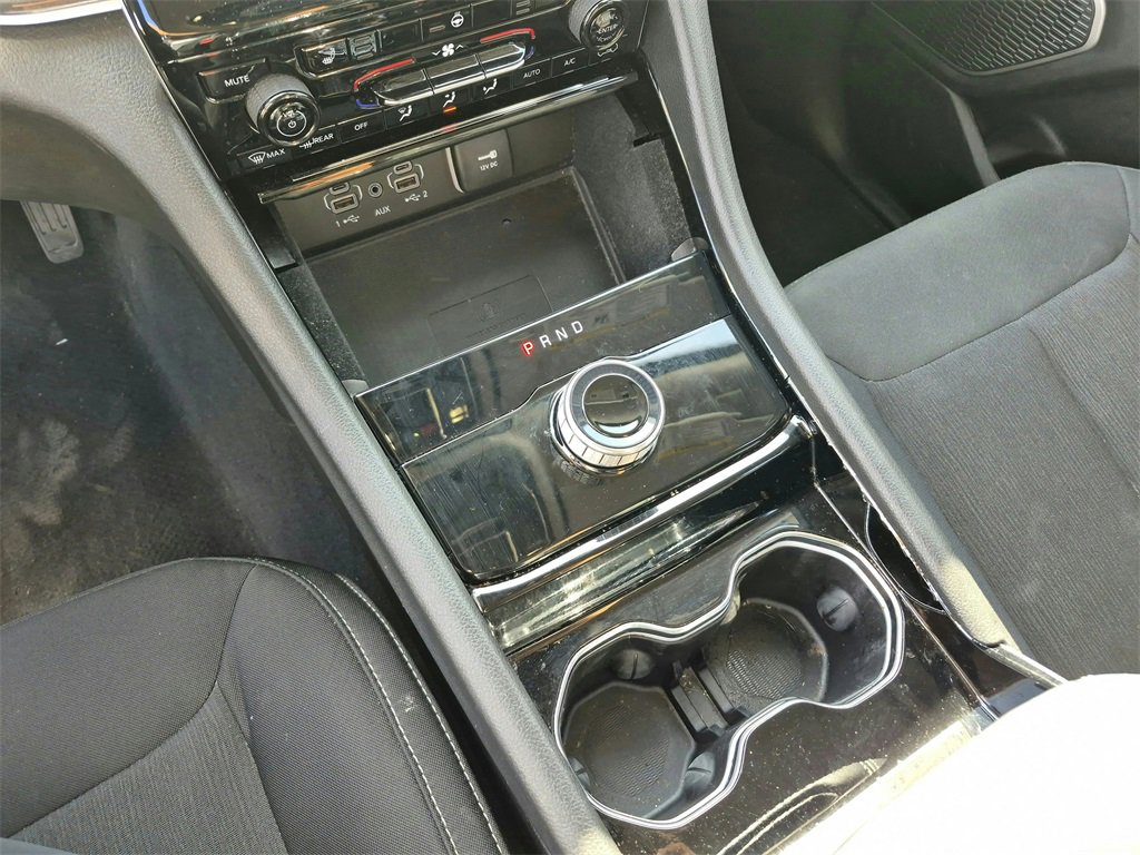 Used 2022 Jeep Grand Cherokee L Laredo w/ Luxury Tech Group I image 21