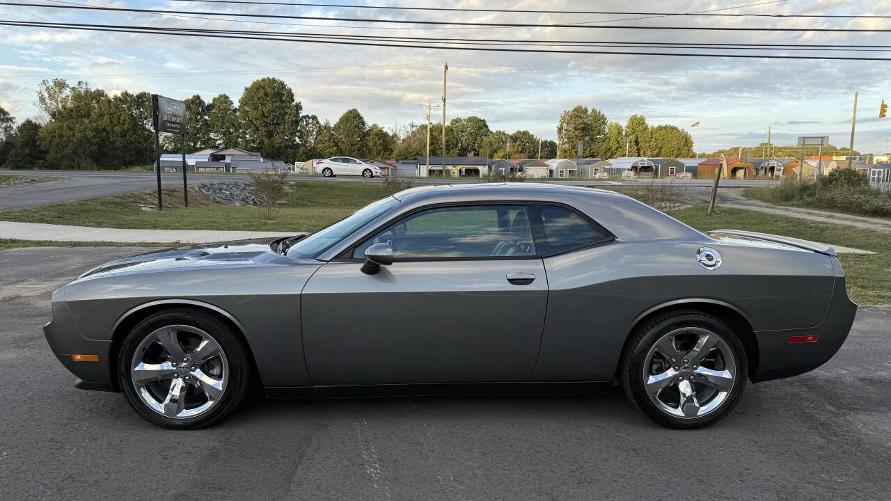 Used 2012 Dodge Challenger R/T Plus image 4