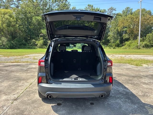 Certified 2025 Ford Escape ST-Line FWD image 18