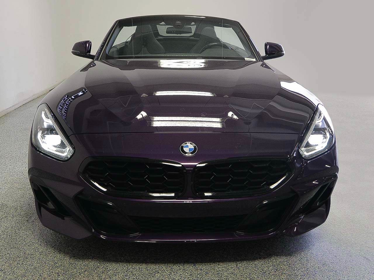 Certified 2023 BMW Z4 M40i RWD image 3