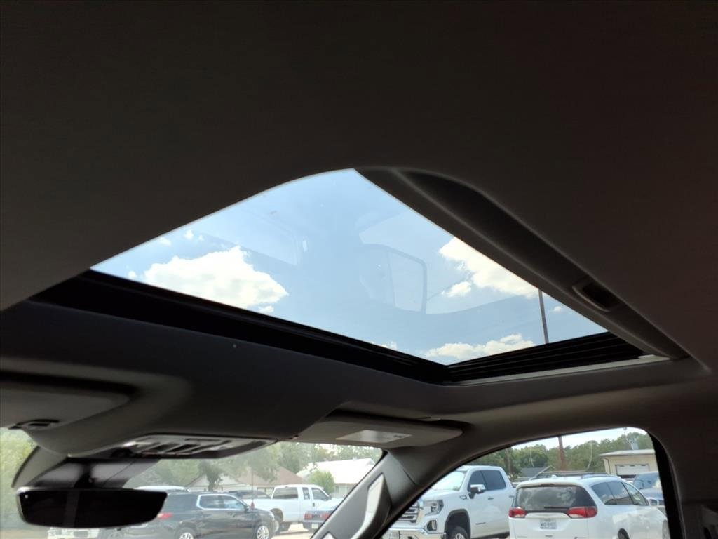 New 2026 GMC Sierra 1500 Denali w/ Denali Reserve Package image 14