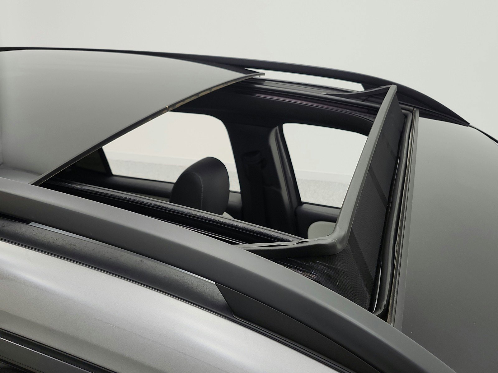 Used 2023 Mercedes-Benz GLB 250 image 23