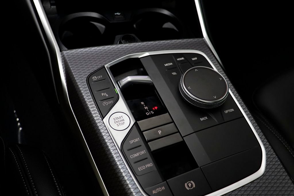 New 2026 BMW 330i Sedan w/ Convenience Package RWD image 11