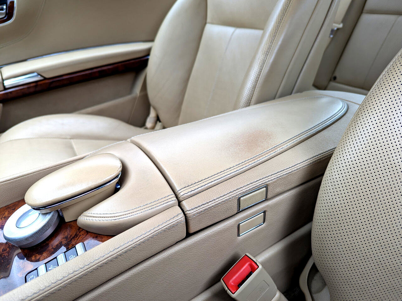 Used 2013 Mercedes-Benz CL 550 4MATIC image 30