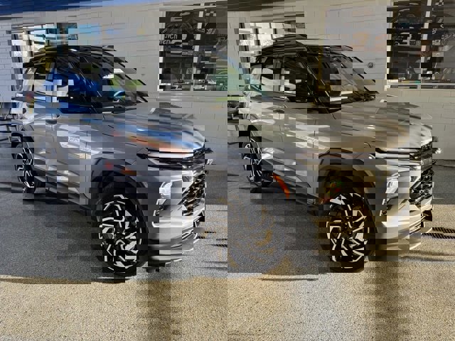 New 2026 Chevrolet TrailBlazer RS w/ Convenience Package image 2