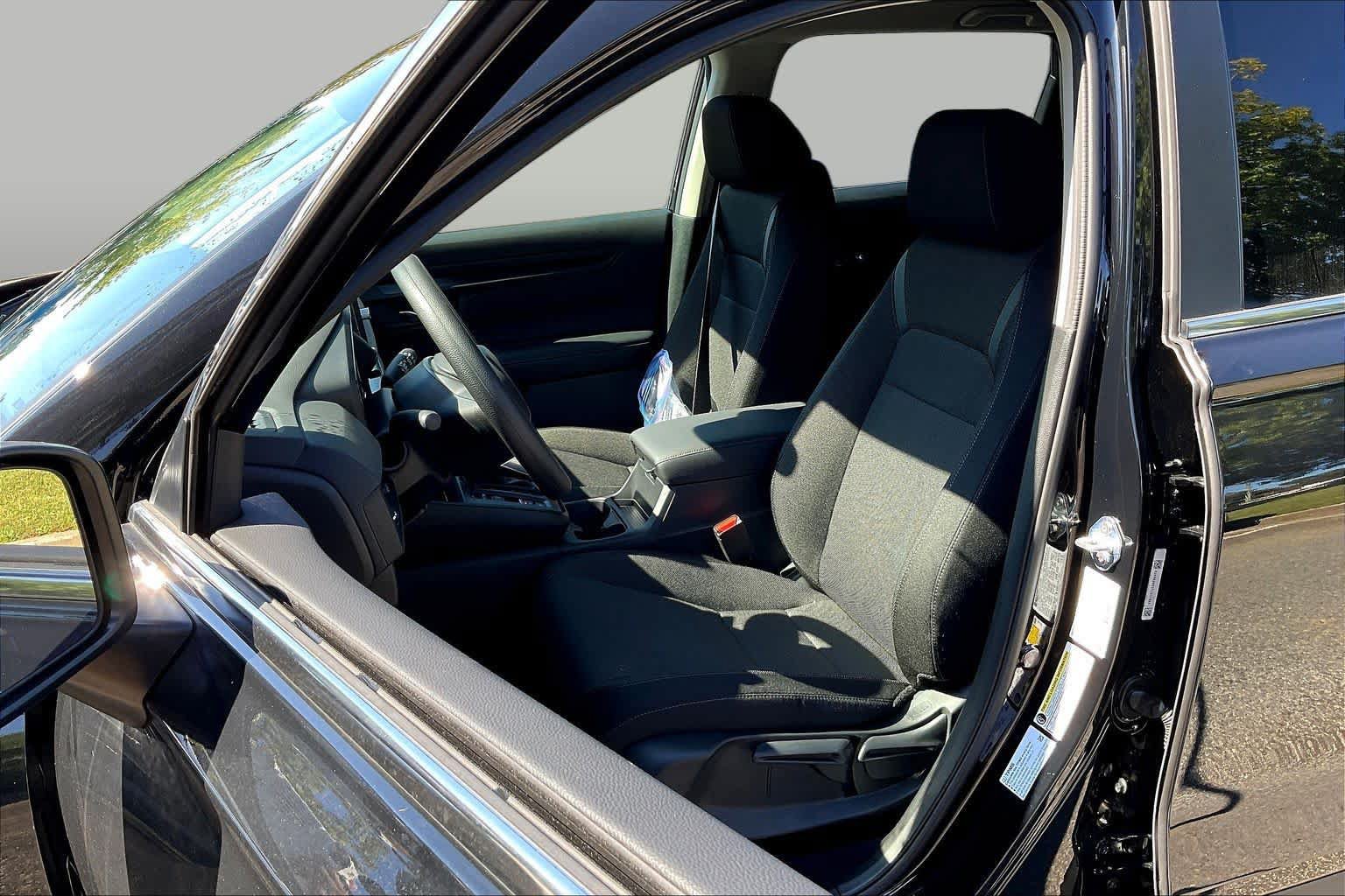 Used 2026 Honda CR-V LX image 8