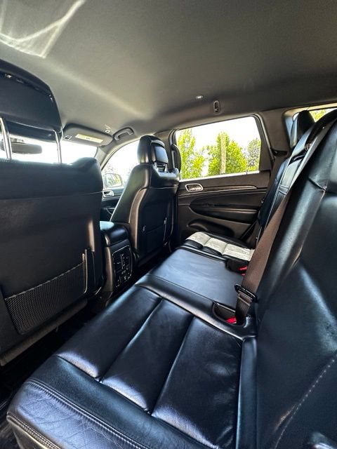 Used 2018 Jeep Grand Cherokee Limited AWD/4WD image 17