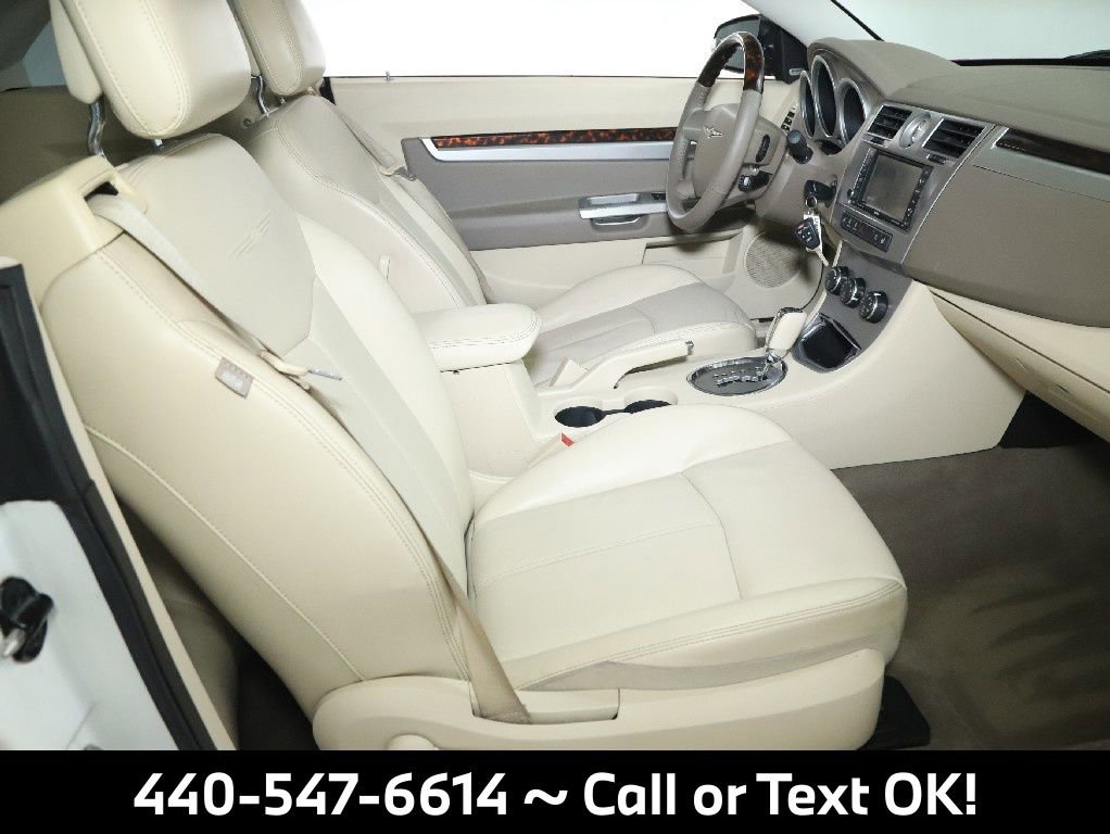 Used 2010 Chrysler Sebring Limited image 31