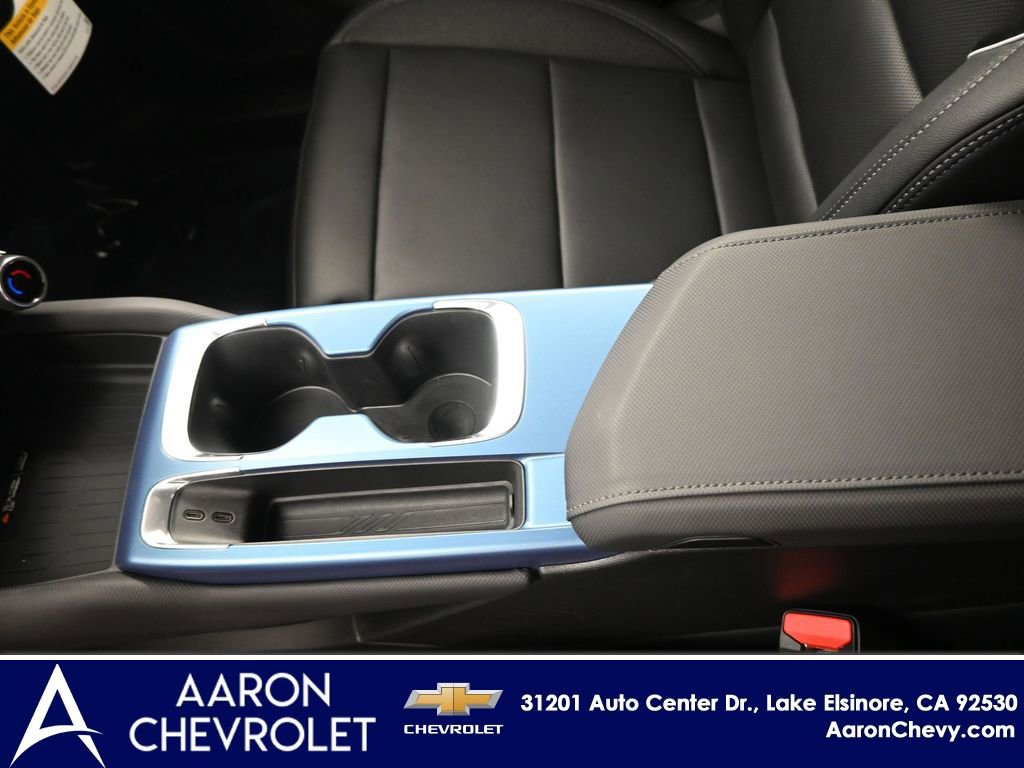 New 2025 Chevrolet Equinox EV LT w/ Convenience Package II image 12