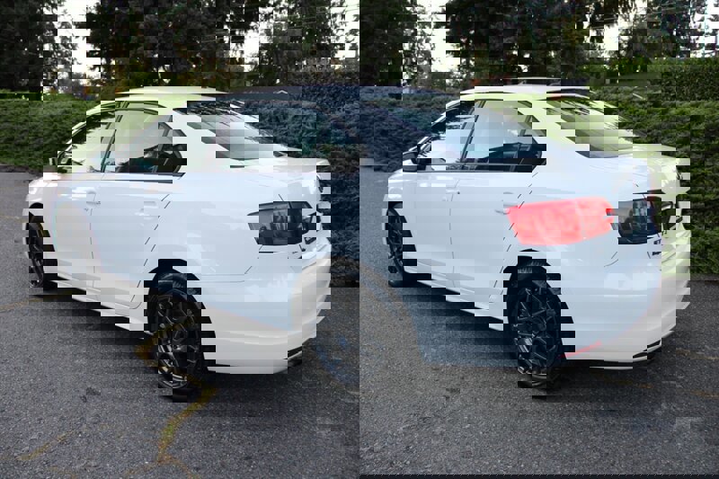 Used 2014 Volkswagen Jetta SE image 4